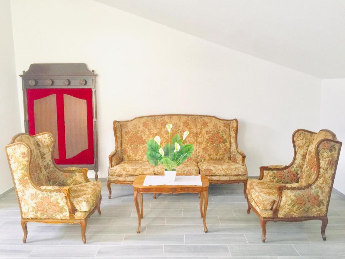 Il Quarzo A) B) Apartment Cabras Exterior photo